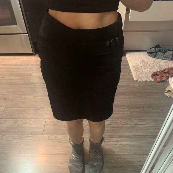 Black pencil skirt - Picture 4 of 6